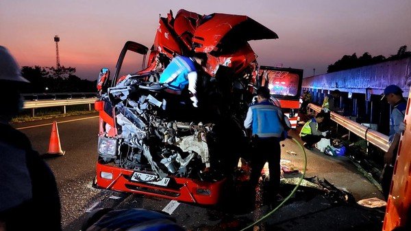 Belasan Korban Laka Tol Boyolali Dirawat di 2 RS Solo