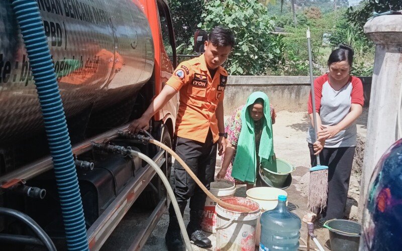 Jonggol Kesulitan Air Bersih