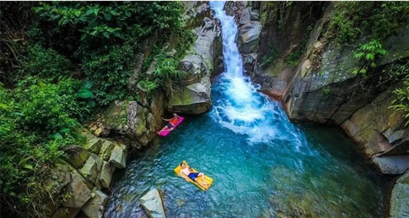 Keindahan Curug Leuwi Hejo di Bogor, Jawa Barat