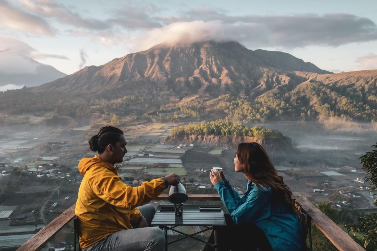 Pemandangan Sunrise Desa Pinggan Bali