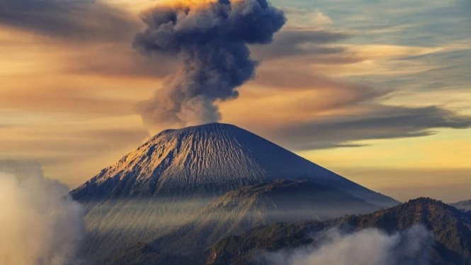 Pendakian Gunung Semeru Kembali Dibuka