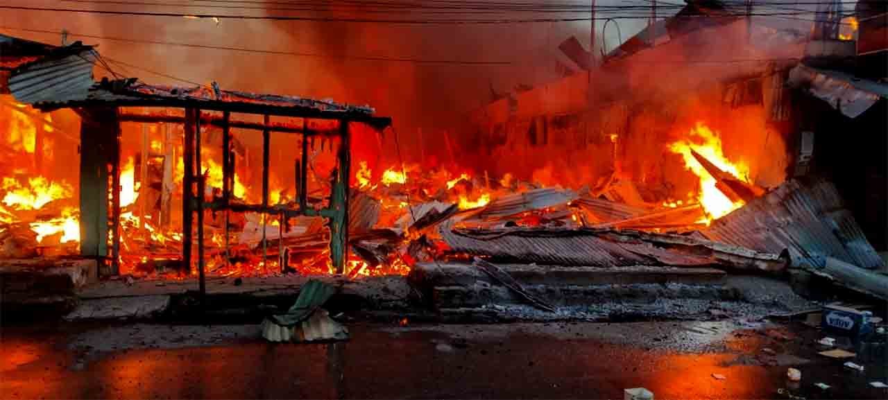 Kebakaran di Pasar Kampung Ambon Jaktim