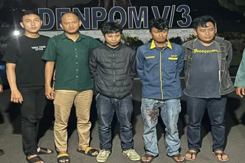 Perwira TNI AL Dikeroyok 15 Orang di Terminal Arjosari